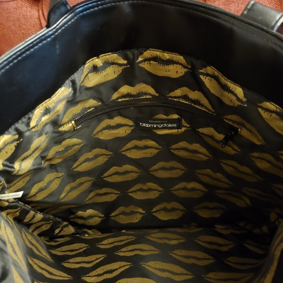 Bloomingdale's Bags Bloomingdale Black Bag Poshmark